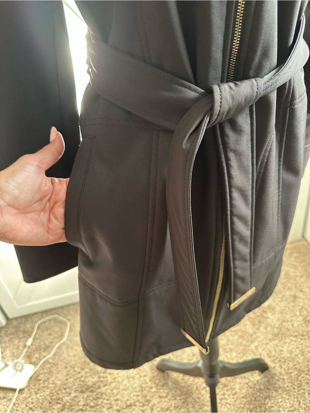 Michael Kors Black Hooded Belted Softshell Coat Jacket Gold Hardware S - Picture 8 of 10